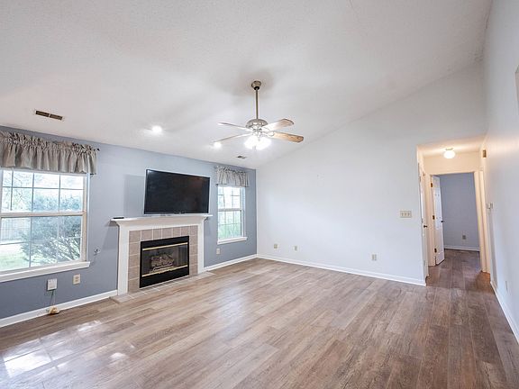 5th image of 12853 Longleaf Ln