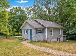 3040 Farmdale Rd, Akron, OH 44312