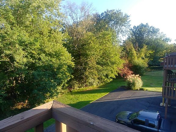 3rd image of 717 Willow St APT 2B