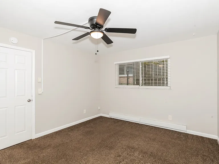 3611 Schwartze Ave #3 — Photo 11