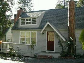 1st image of 354 Oak Dr