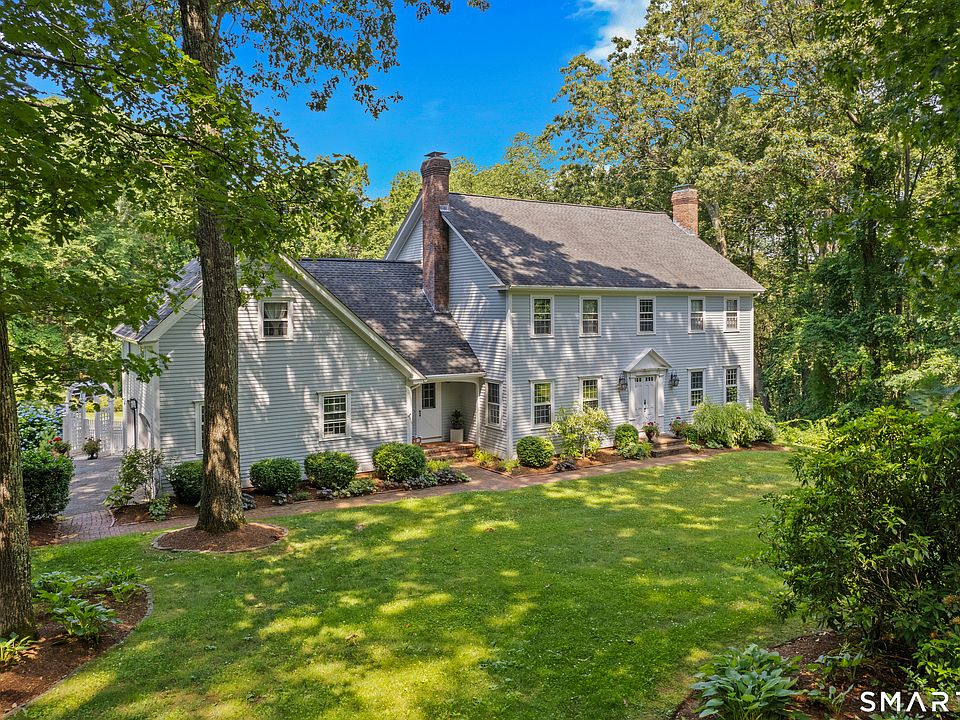 1st image of 8 Squire Lane
