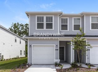 645 Holly Lakes Dr, Orange Park, FL 32073
