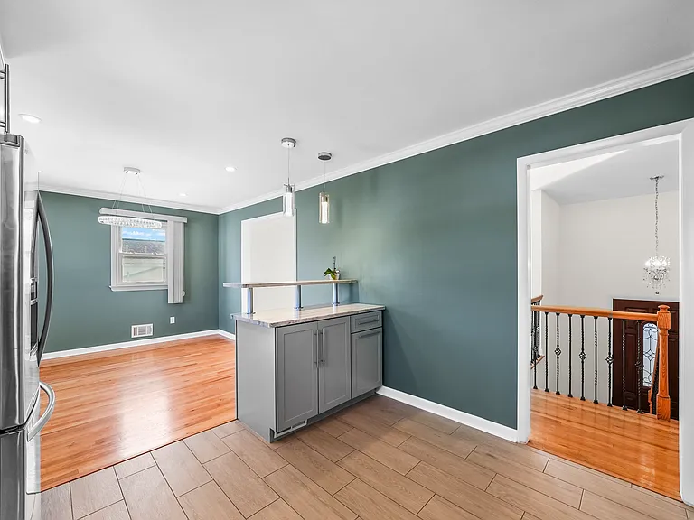 895 Patton St — Photo 20