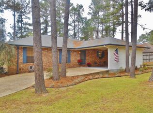 231 E Lakeside Dr, Hattiesburg, MS 39402