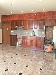 Rented by R New York