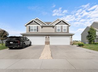 7633 Stonecrop Ln, Joliet, IL 60431