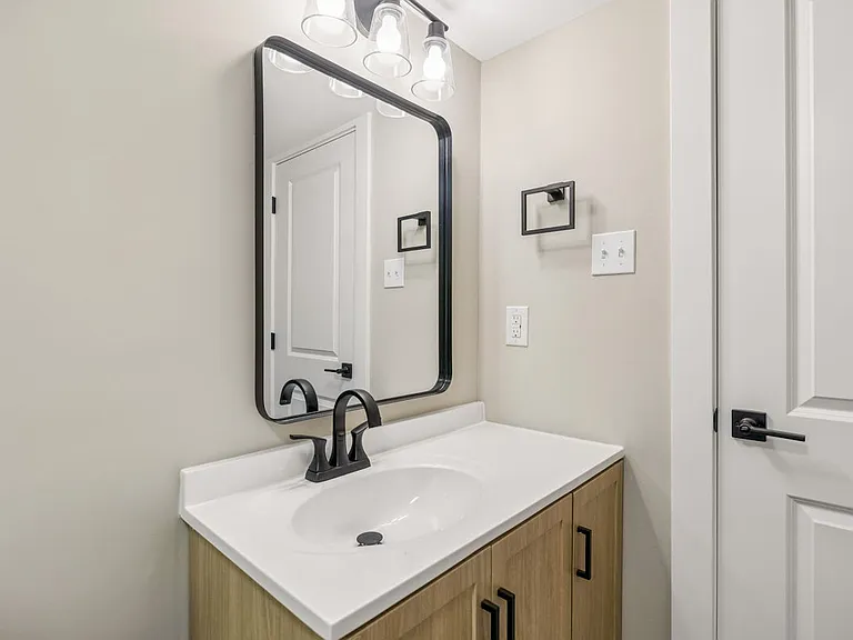 12201 W Kings Gate Rd — Photo 31