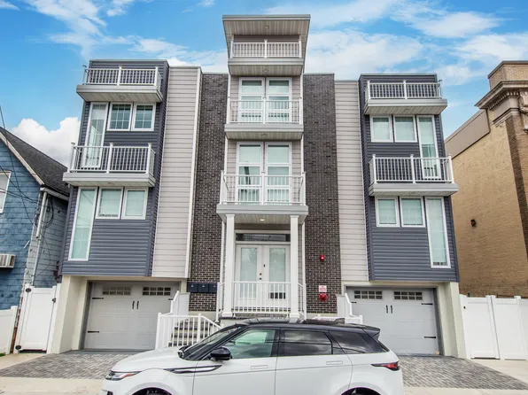 1608 52nd Street image 1 of 11