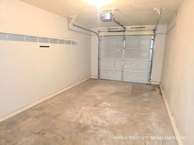 4610 Storey Ave — Photo 16