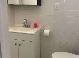 20-23 Linden St #2, Ridgewood, NY 11385