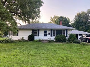 707 E Country Ln, Collinsville, IL