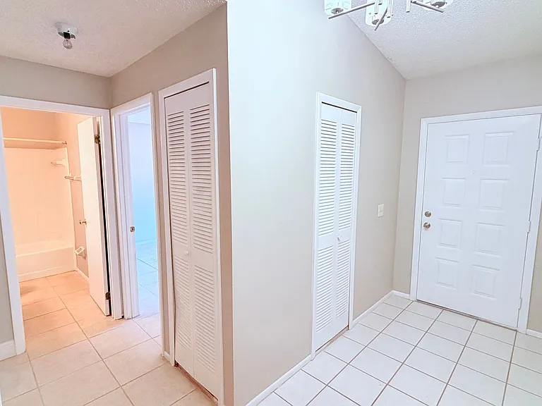124 Clear Lake Cir — Photo 19