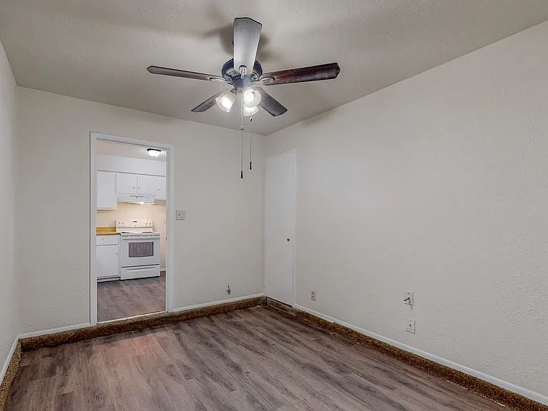 12912 Marva Pl SE — Photo 42