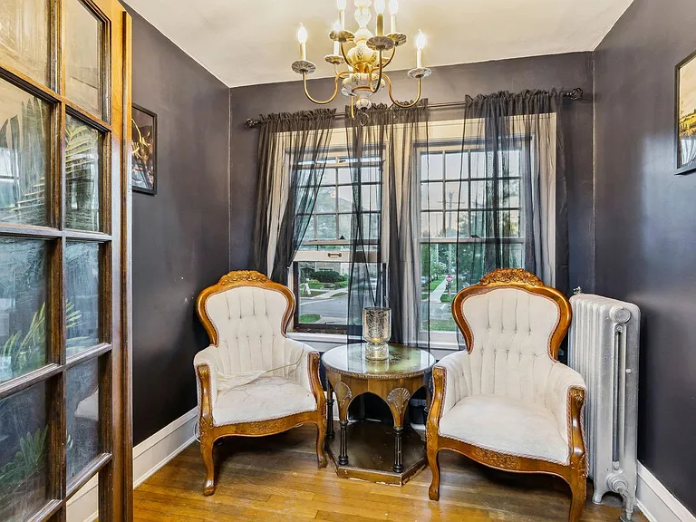 Building's Lounge