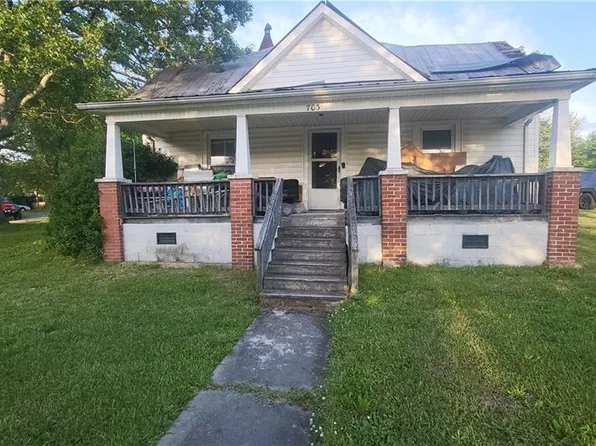 703 Trotter St, Thomasville, NC 27360