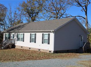 3831 Upper Lake Rd, Thomasville, NC 27360