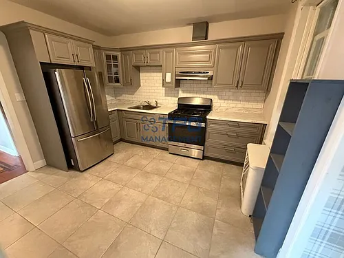 16 Summit Ave #2B Photo 1