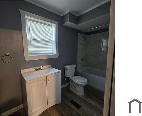 405 Washington St #1 — Photo 8