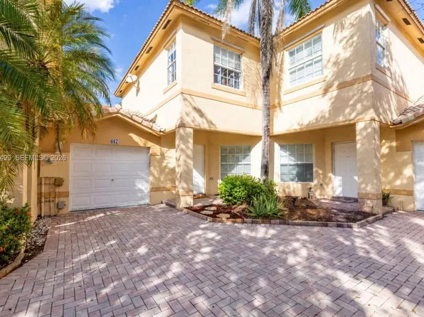 667 NW 170th Ter #667, Pembroke Pines, FL 33028