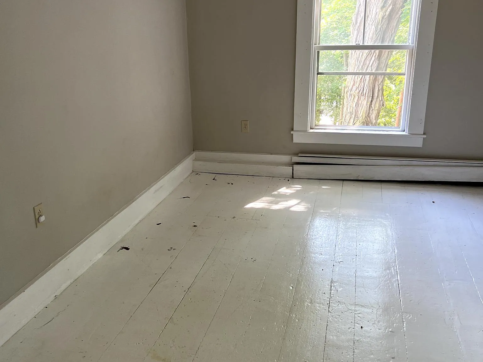 2 bed, 900 sqft, $1,900 — Photo 4