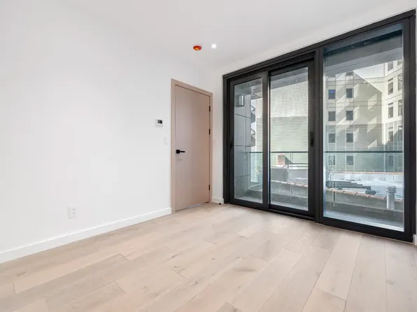 42-62 Hunter Street image 6 of 9