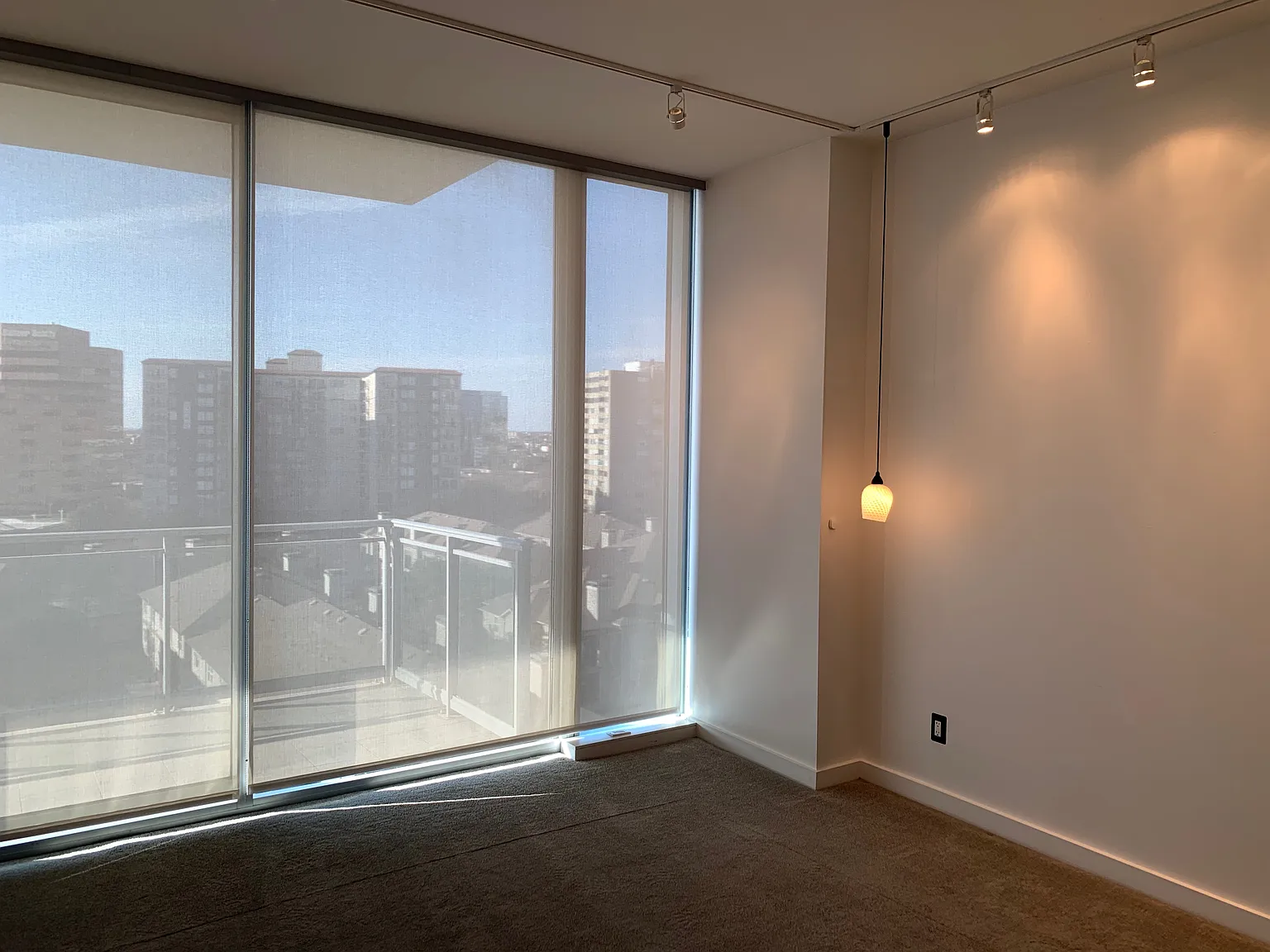 2 bed, 2.5 bath, 1430 sqft, $6,000 — Photo 2