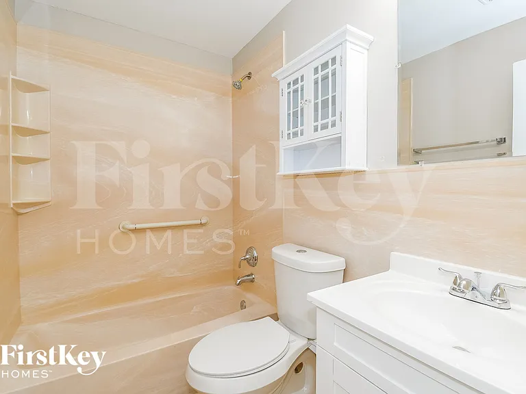 8801 Coventry Ct — Photo 11