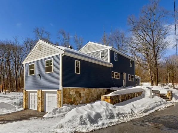 20 Vine St, Ashland, MA 01721