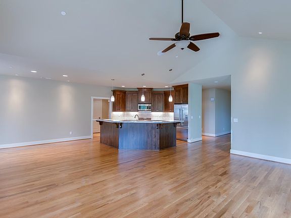 Living room/Kitchen