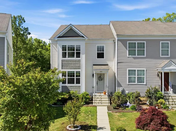 555 English Oak Ln, Prince Frederick, MD 20678