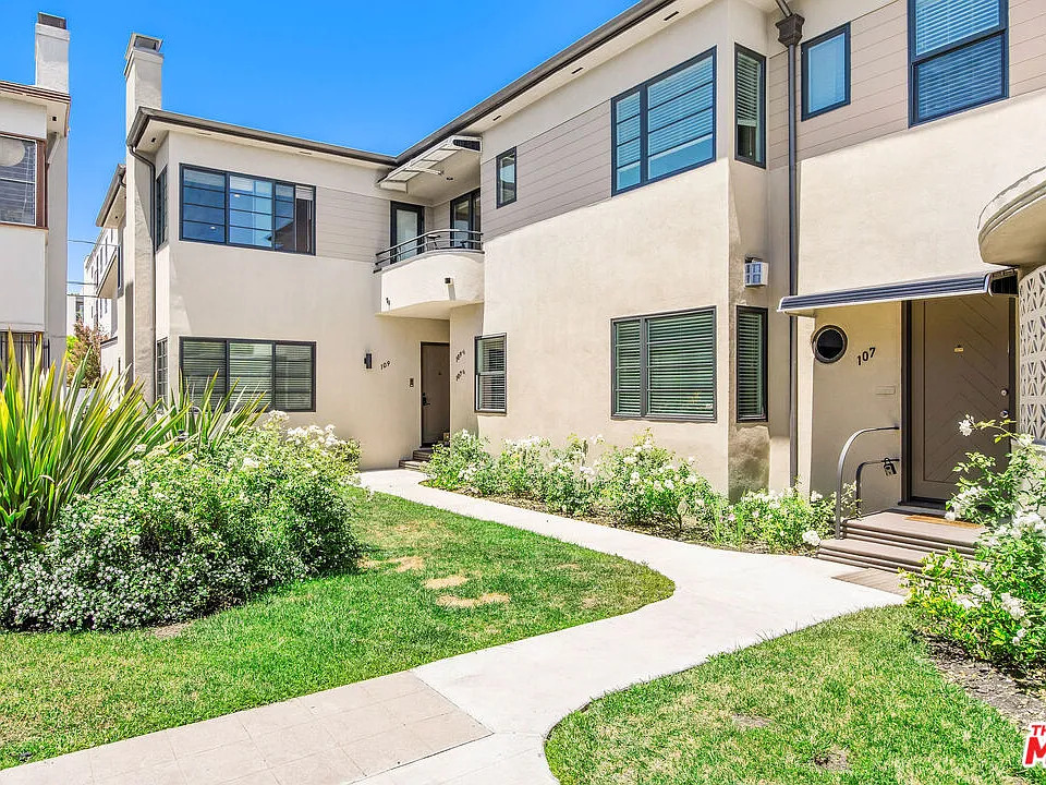 107 S Flores St #1/2