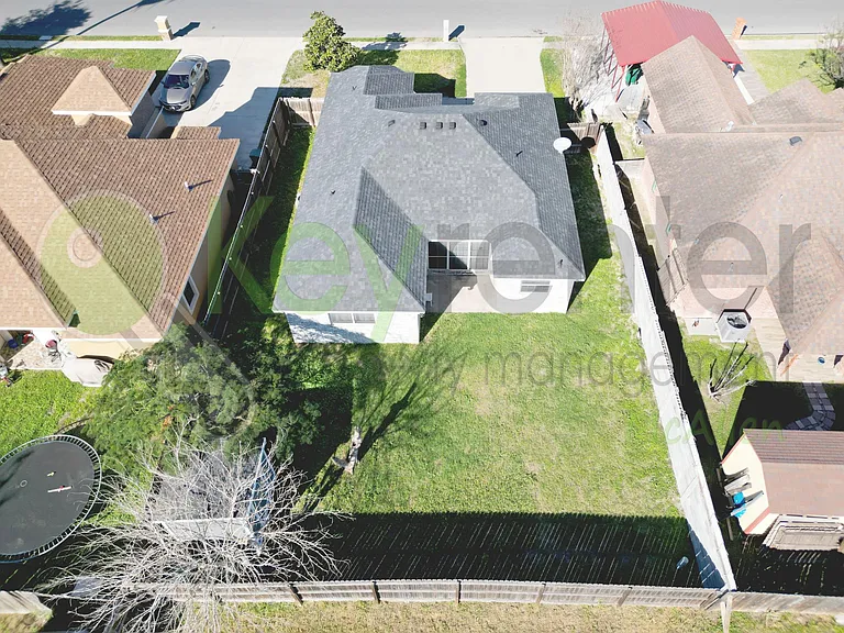 1204 E Rio Vista Ave — Photo 28