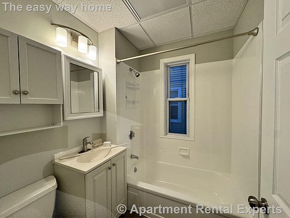 4th image of 10 Pearl Street Pl #3