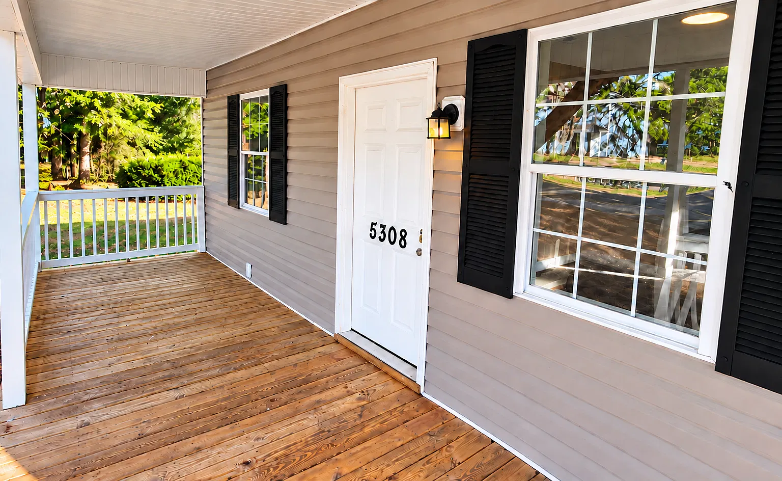 3 bed, 850 sqft, $1,776 — Photo 4