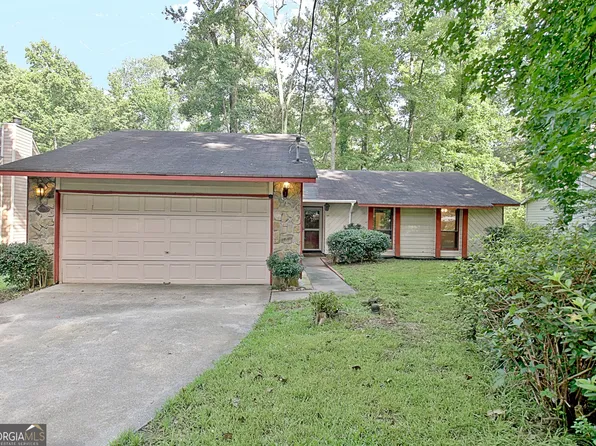 8541 Timber Lake Dr, Riverdale, GA 30296