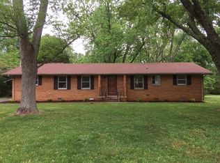 2210 Adams Cir, Murfreesboro, TN 37129