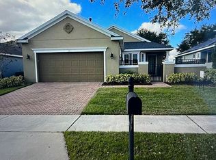 309 Silver Maple Rd, Groveland, FL 34736