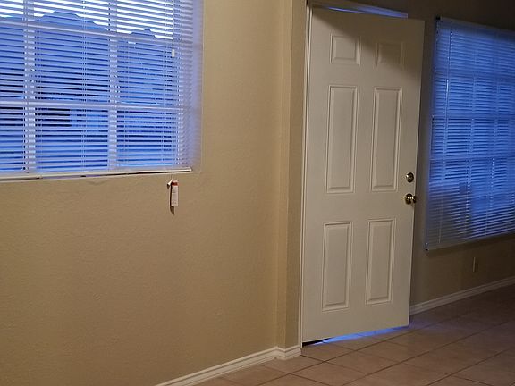 5th image of 8524 Mount Everest Dr