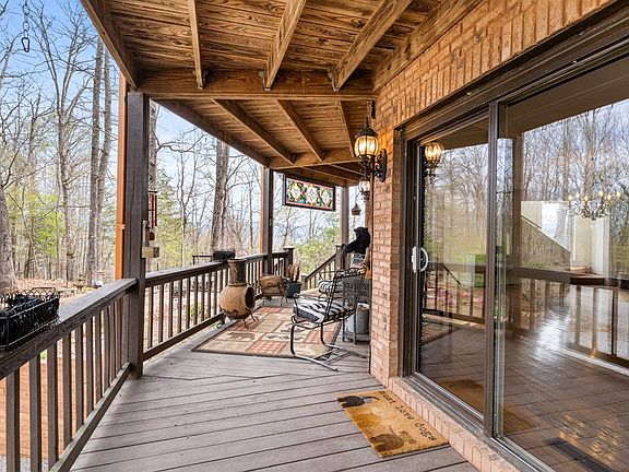 5th image of 1900 Long Ridge Rd