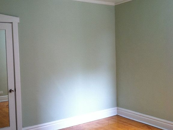 2nd image of 3218 W Eastwood Ave APT 1R