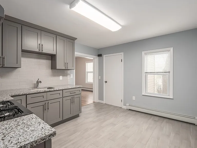 62 Temple St #2 — Photo 15