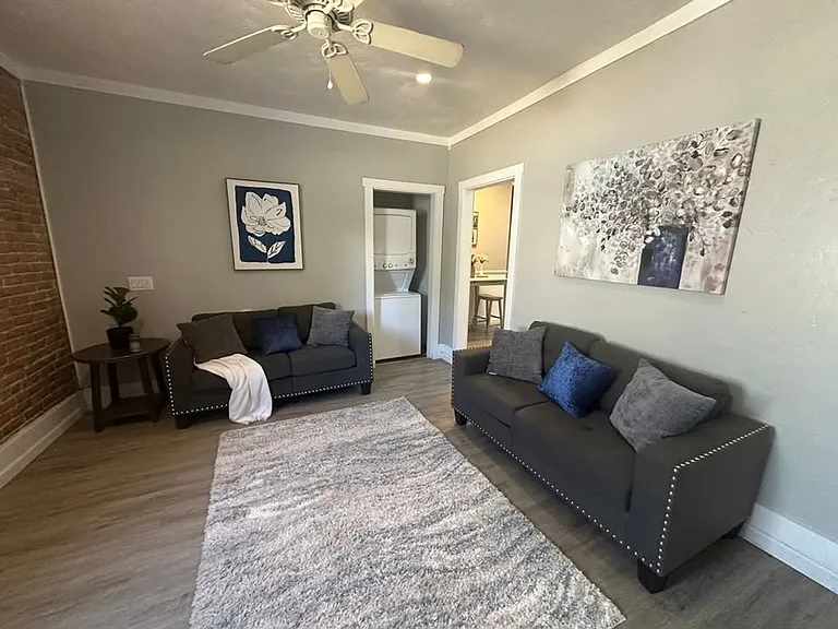 529 Colorado Ave — Photo 5