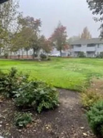 Alder Crossing Apartments — Photo 33