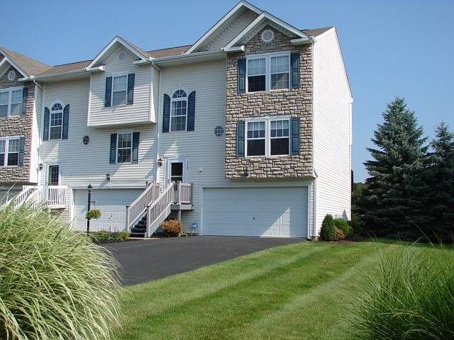 1st image of 119 Antler Hollow Ct