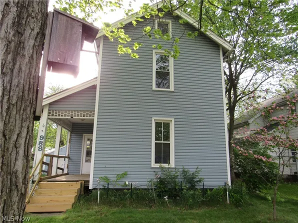 988 East Ave SE, Warren, OH 44484