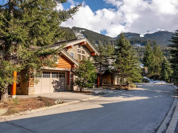 2324 Taluswood Pl #2, Whistler, BC V8E 0R1