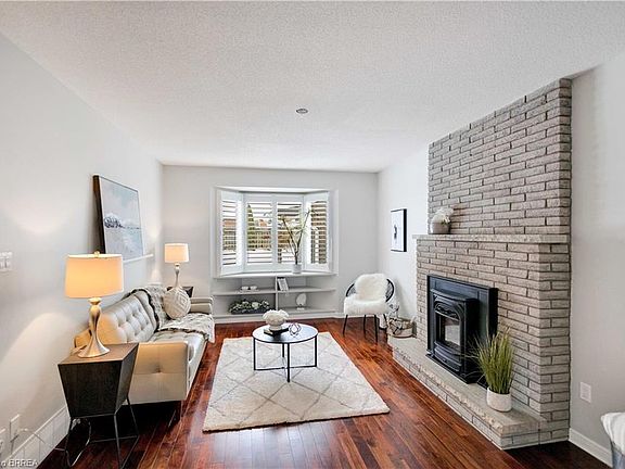 5th image of 21 Riva Rdg