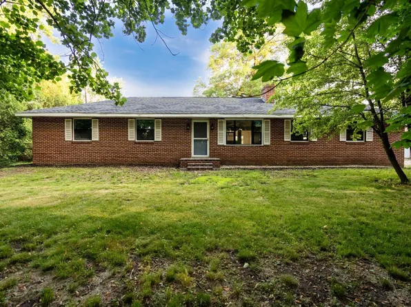 7704 W Us Highway 30, Wanatah, IN 46390
