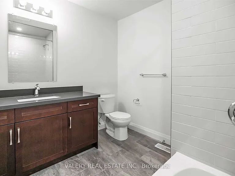 9 Peachleaf Ln — Photo 15